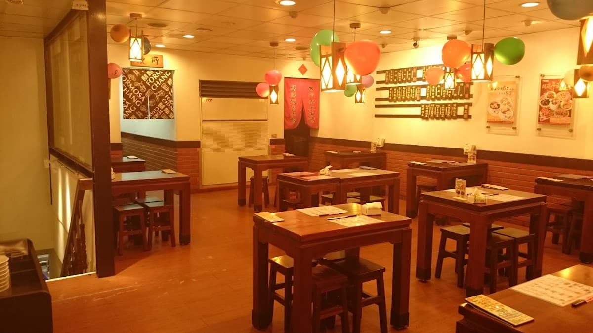 鬍鬚張魯肉飯 新店民權店