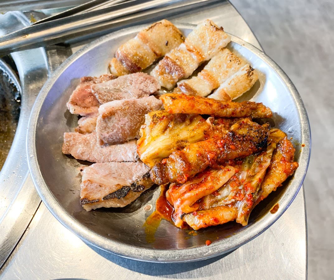 新村站著吃烤肉 台北市府店 照片 2